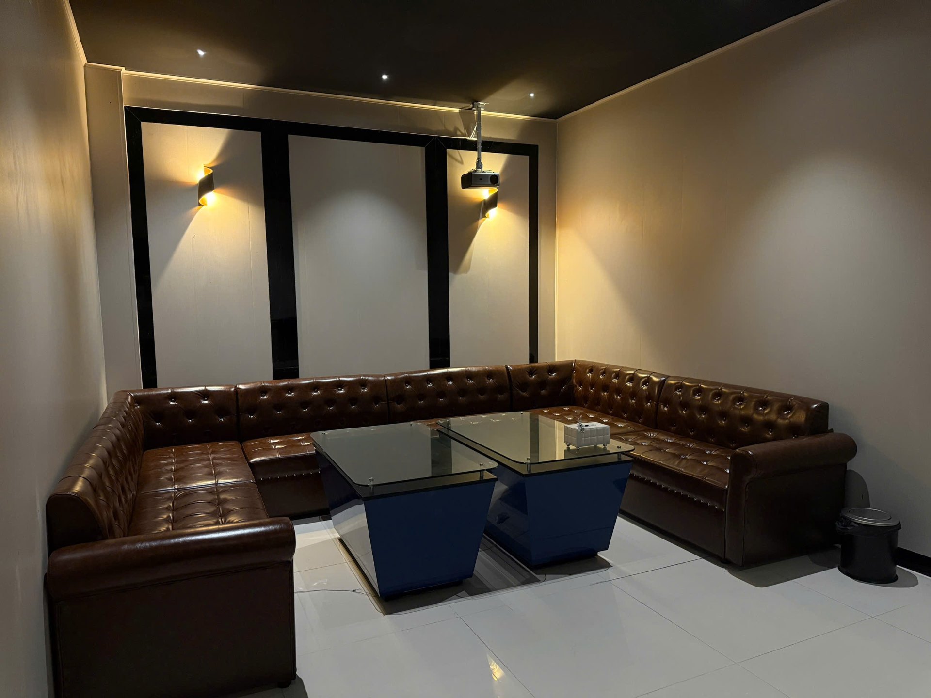다낭 LA 라운지 (LA Bar) 갤러리 사진 8번 — 크게 보려면 클릭